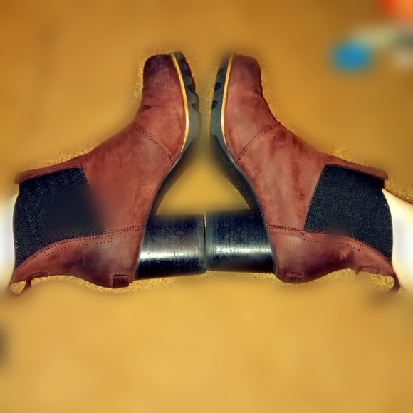 SOREL woman's heeled rain boots size 9 - Picture 4 of 6